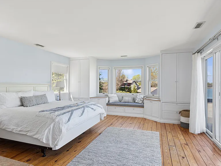 145 Sterling St — Photo 23