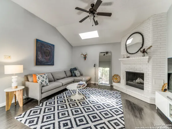 5935 Heather View, San Antonio, TX 78249