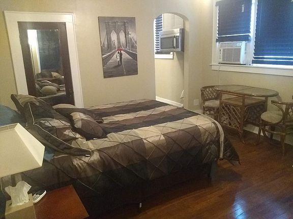 2nd image of 902 N 9th St APT 5