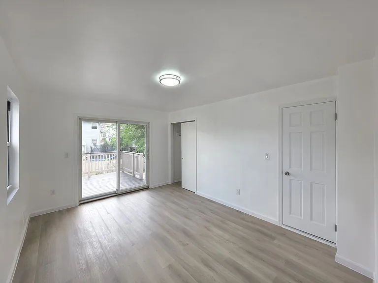68 Cranford St #1 — Photo 8