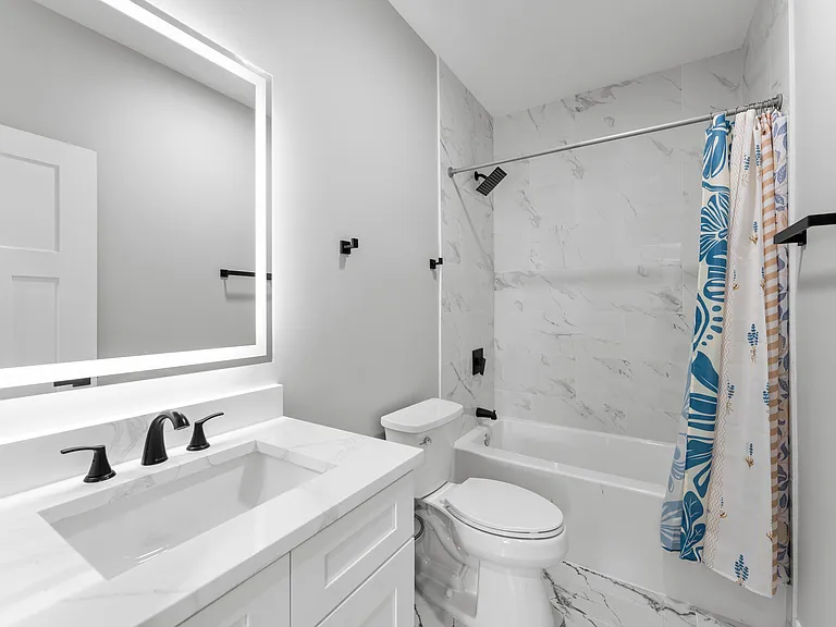 7428.5 N Rogers Ave #2E — Photo 7