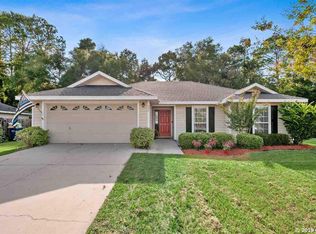 992 NW 256th Dr, Newberry, FL 32669