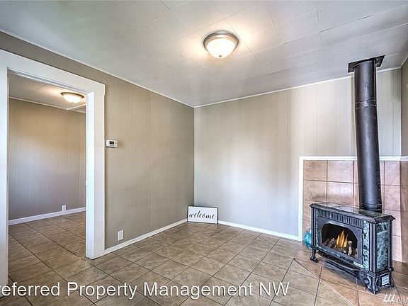 3rd image of 3518 Lombard Ave #1/2
