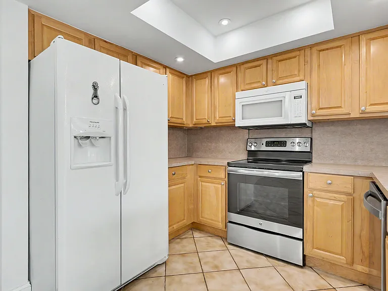 4800 NE 25th Ave N #NORTH — Photo 16