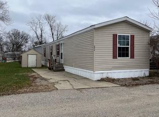 404 S Allan St NE, Cedar Springs, MI 49319
