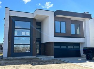 3722 Quayside Dr, Severn, ON L3V 8M9