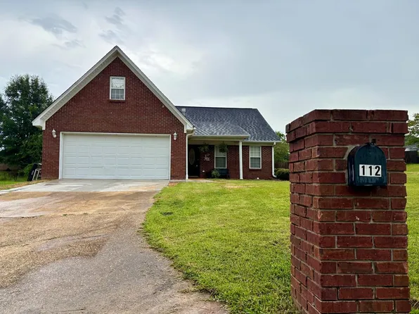112 Apple Blossom Dr, Saltillo, MS 38866