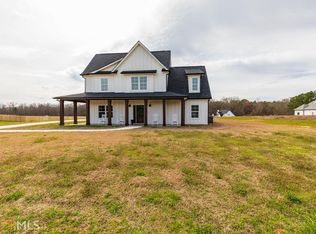 1082 Gray Girls Rd, Senoia, GA 30276