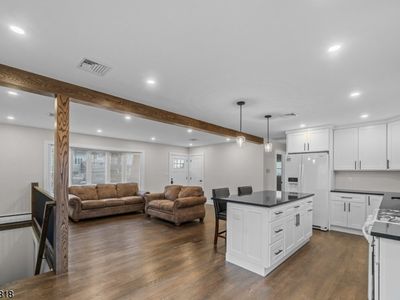 71 Woodhaven Dr, Wayne, NJ, 07470