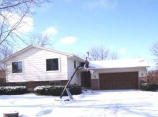 10500 Kentucky Ave S, Bloomington, MN 55438