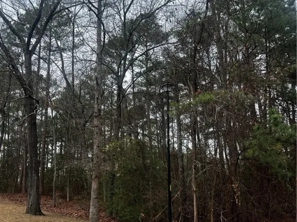 8540 Governors Ln, Hope Mills, NC 28348