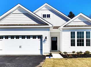 10 Hartley Ln, Delanco, NJ 08075