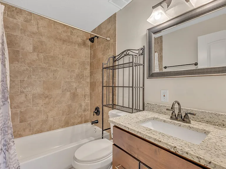 30 W Lester Ave #26 — Photo 3