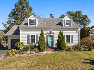 24 Faulkner Rd, North Andover, MA 01845