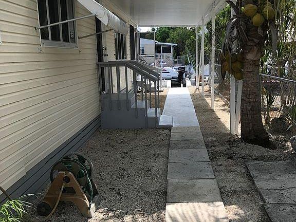 Exterior 3/Entryway