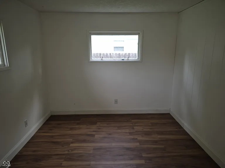2725 Kristen Dr W — Photo 16