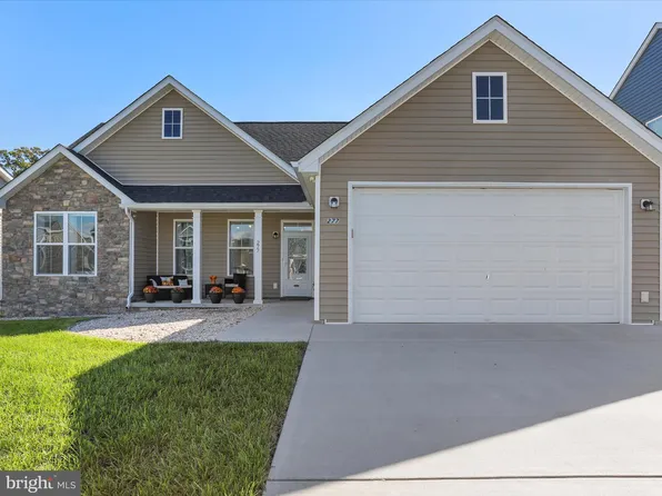277 Pochards Ct, Martinsburg, WV 25403