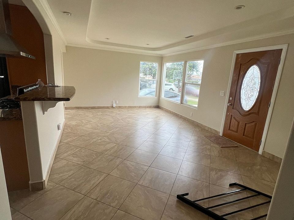 1st image of 773 Twin Oaks Ave