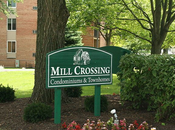 3rd image of 1001 N Mill St #7-112