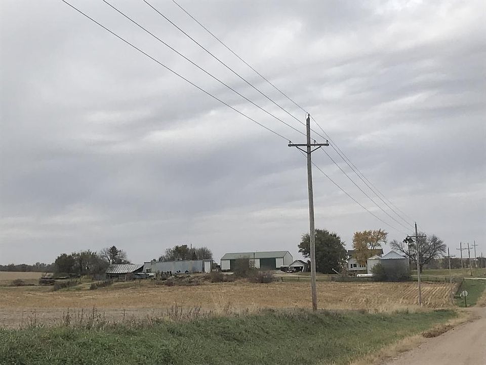 Acreage for sale in Saunders County, NE. 