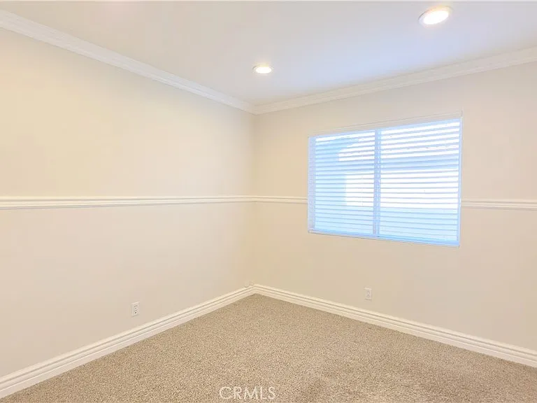 324 Lydia Ln — Photo 19