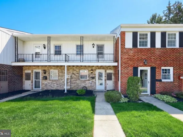 1714 Devers Rd, York, PA 17404