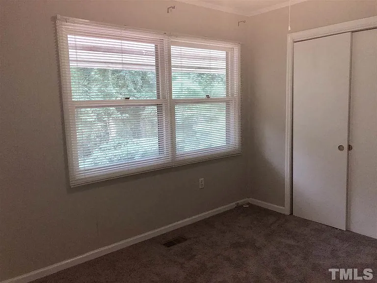 1017 Stonehedge Ave — Photo 24