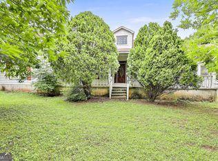 936 Bo Bo Banks Rd, Grantville, GA 30220