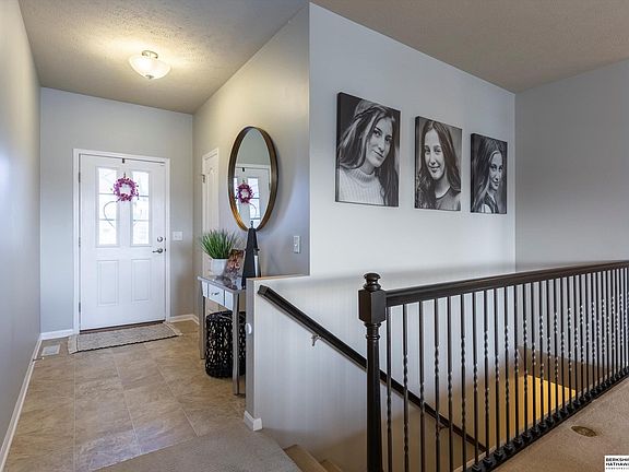 5th image of 17419 Redman Ave