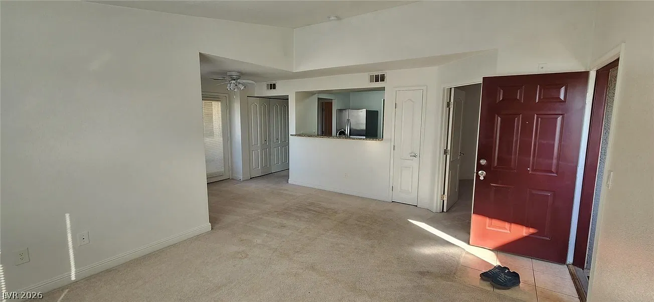 2 bed, 2.0 bath, 893 sqft, $1,450 — Photo 2