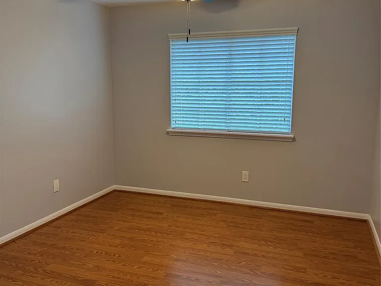 210 Indian Summer Ct — Photo 14