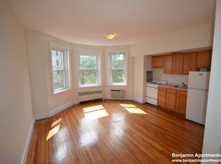 33-35 Lancaster Ter #214, Brookline, MA 02446