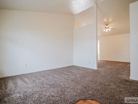 4th image of 4158 E Fairview Dr