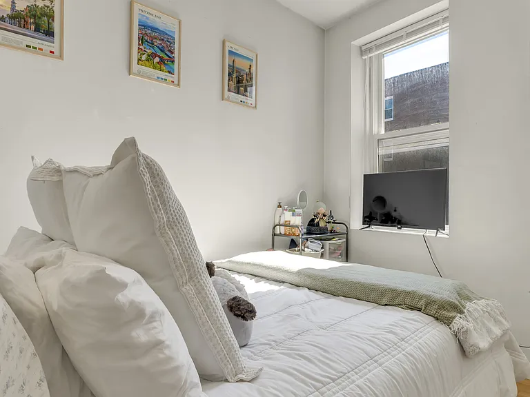 35 N Margin St #4 — Photo 10