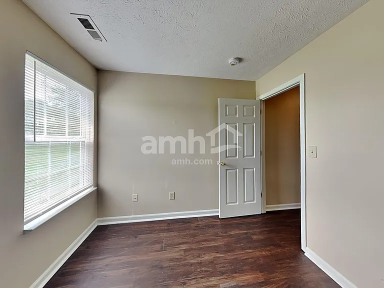 8103 Chesterhill Ln — Photo 16