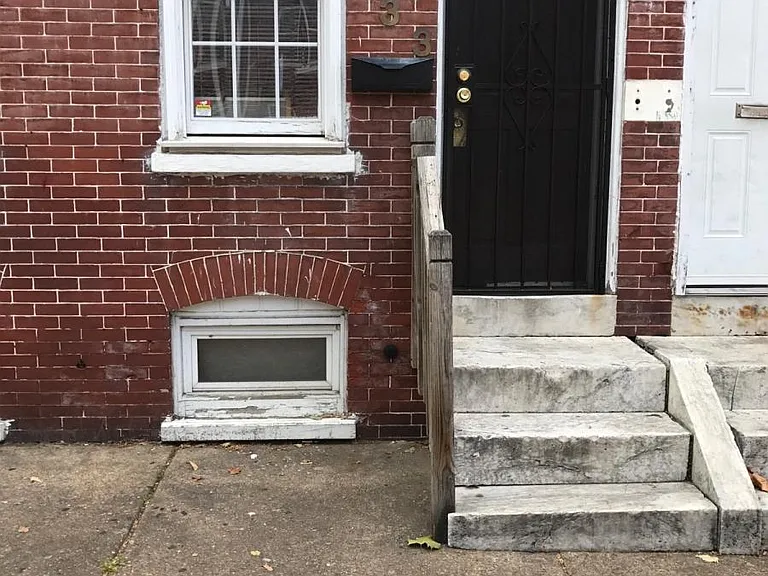 N Pine St — Photo 1