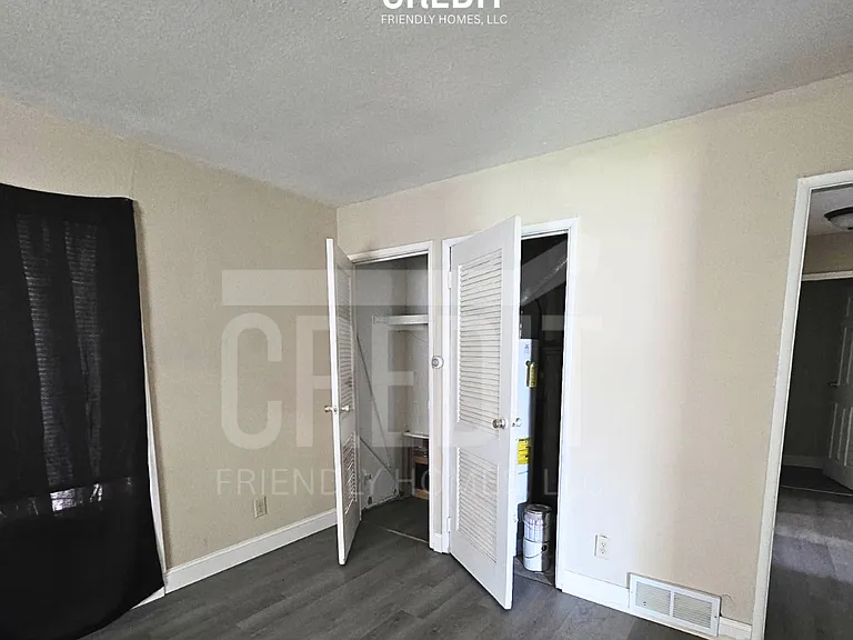 801 Cantrell Heights St — Photo 4