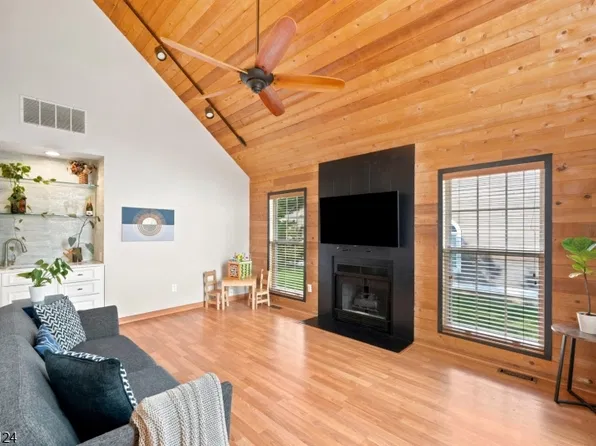 273 De Rose Ct, West Orange Twp., NJ 07052