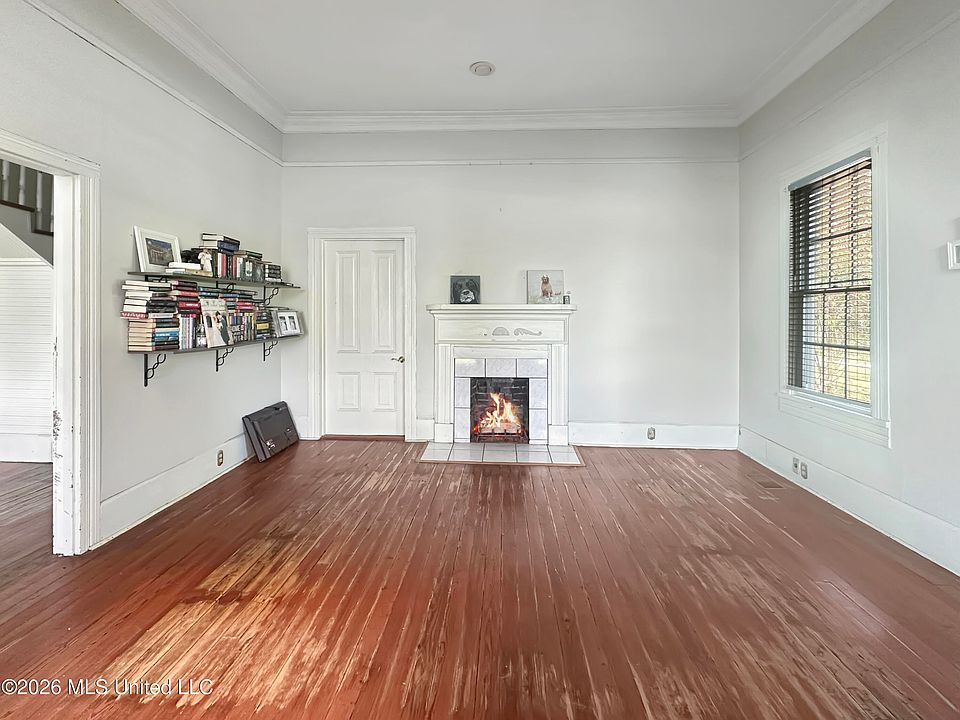 28th image of 513 Harmony Rd