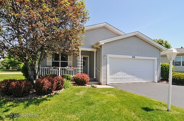 1st image of 3516 Blue Heron Cir