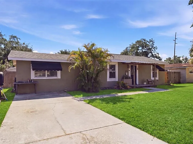 6712 S Gabrielle St — Photo 2