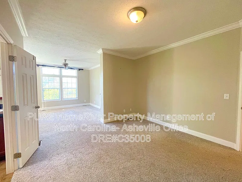3 bed, 2.0 bath, $2,800 — Photo 3