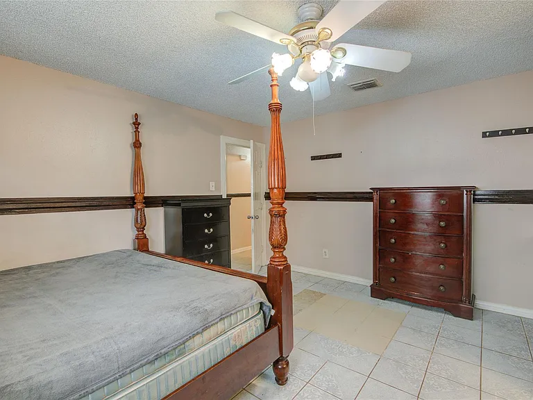 806 Coolwood Dr — Photo 15