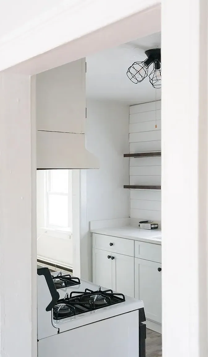 2 bed, 1000 sqft, $2,475 — Photo 4
