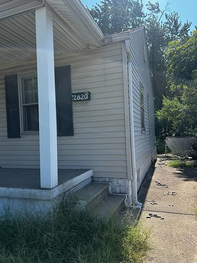 2 bed, 870 sqft, $650 — Photo 2
