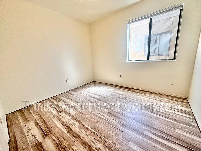 117 General Arnold St NE #C — Photo 5