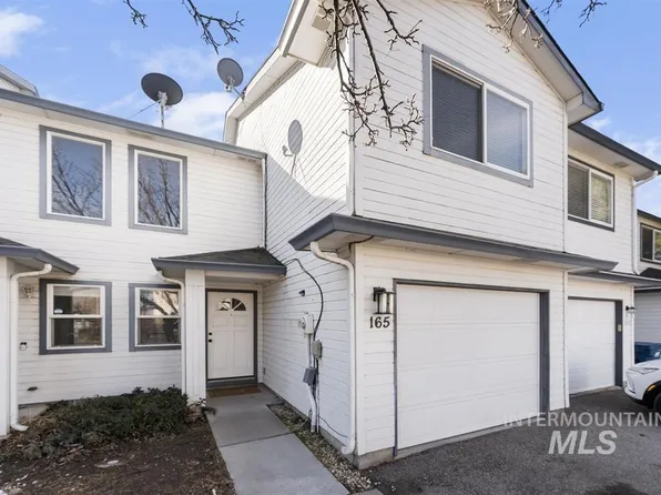 165 Sagebrush Ave, Mountain Home, ID 83647