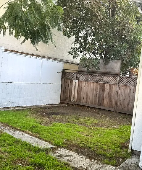 11th St — Photo 10