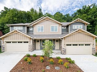 554 Sweet Birch Park Ln, Black Mountain, NC 28711