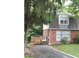 152 E Chelton Rd, Brookhaven, PA 19015